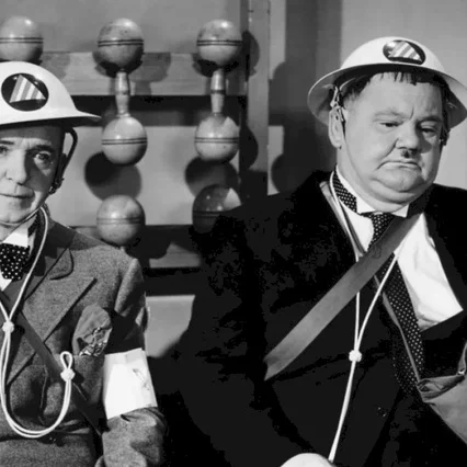 Miniature photo du film : Laurel et hardy chefs d'ilots