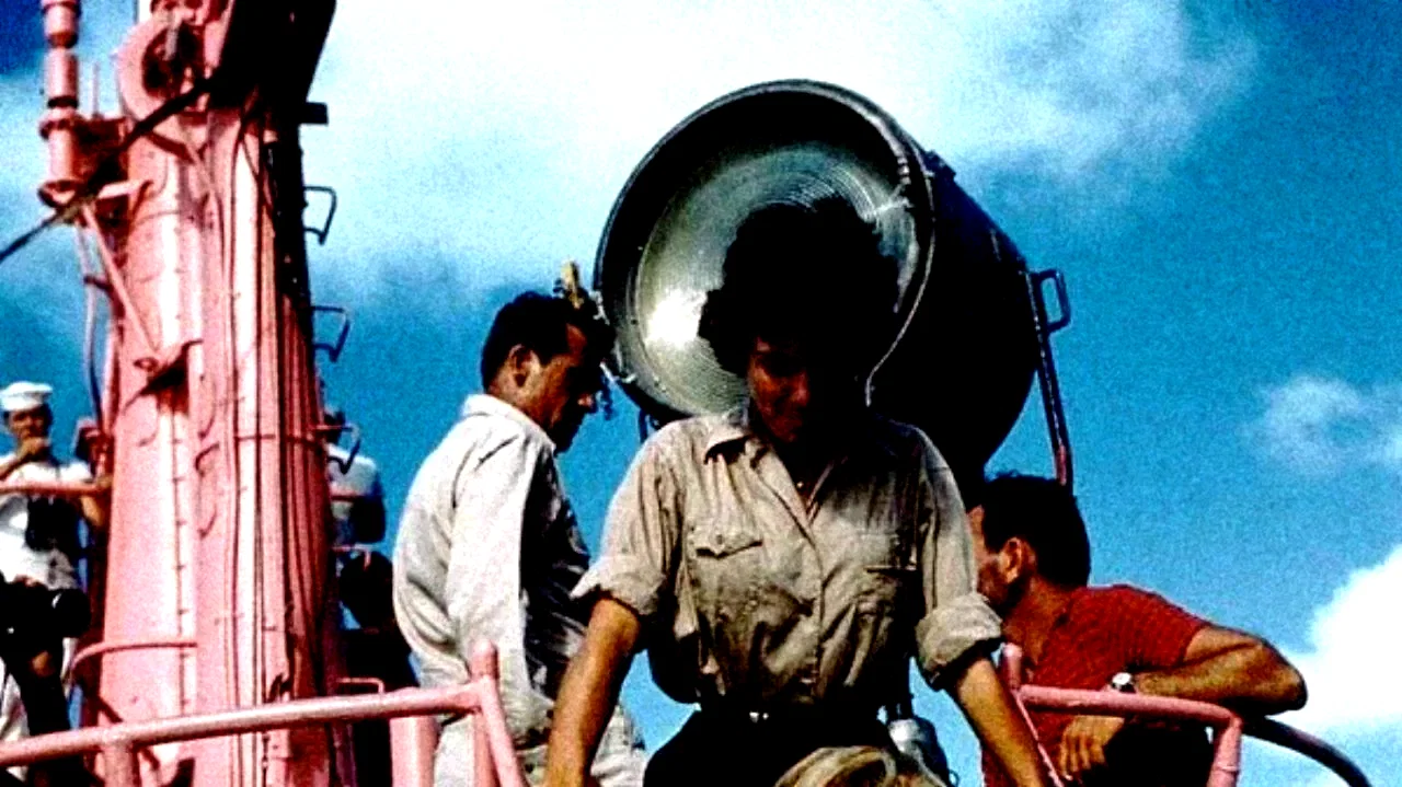 Photo 4 du film : Operation jupons