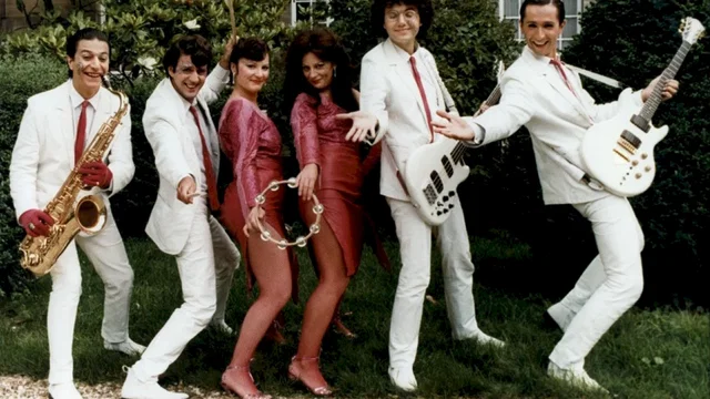 Photo 2 du film : Clara et les chics types