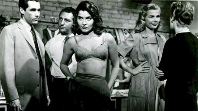 Photo 3 du film : Racket dans la couture