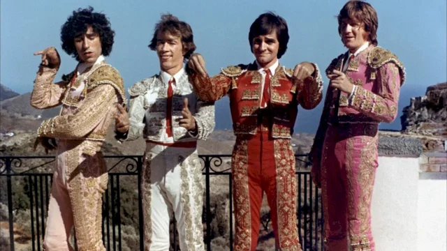 Photo 2 du film : Les charlots font l'espagne