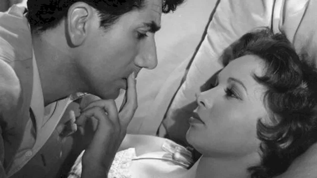 Photo 2 du film : Les amants du Tage
