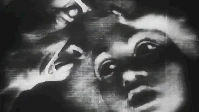 Photo 2 du film : Une nuit sur le mont chauve