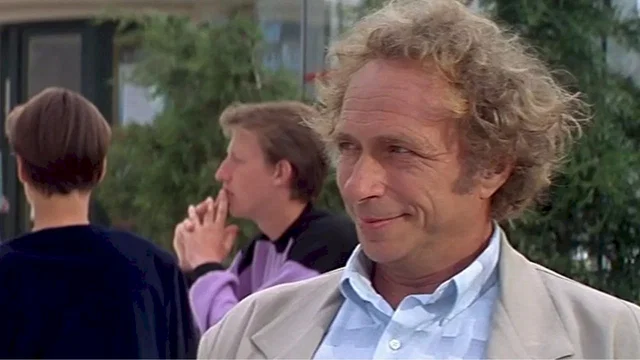 Photo 4 du film : A gauche en sortant de l'ascenseur