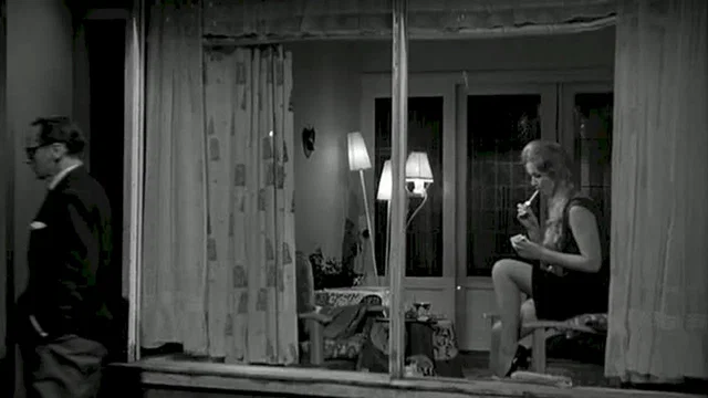 Photo 3 du film : La fille dans la vitrine