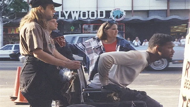 Photo 2 du film : Where the day takes you