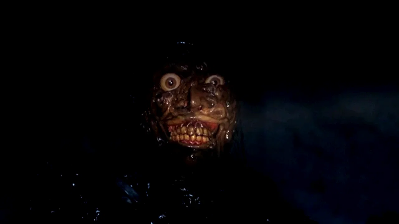 Photo 2 du film : Le retour des morts vivants 2