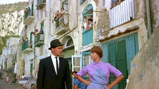 Photo 2 du film : C'est arrive a naples