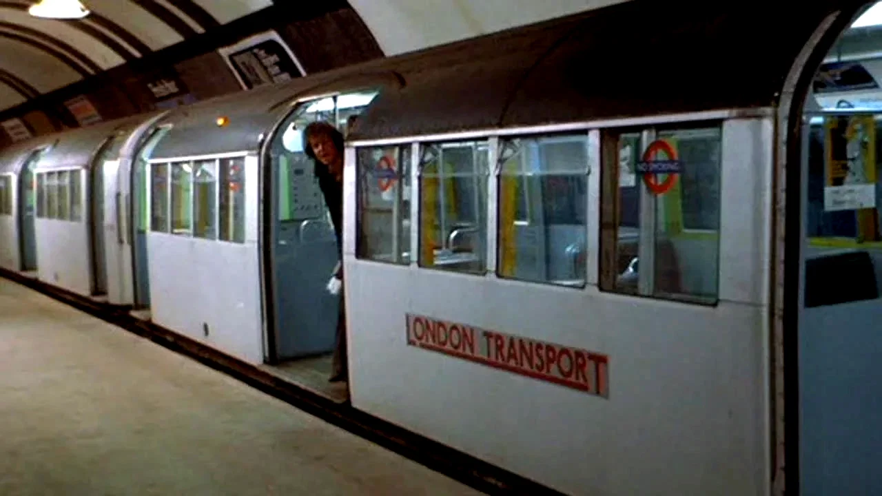 Photo 2 du film : Death line