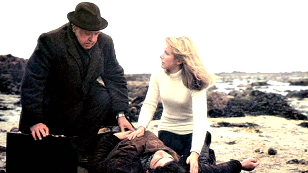 Photo du film : Neither the sand nor the sea