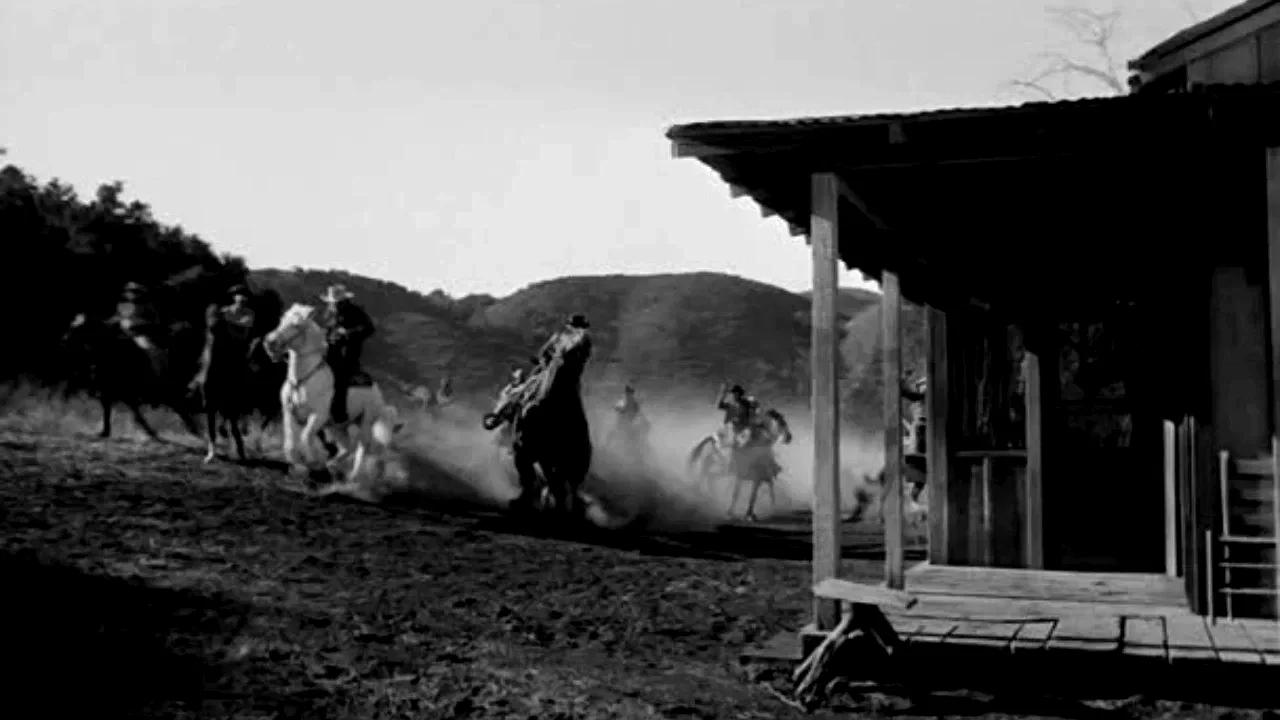 Photo 2 du film : Du sang dans le desert
