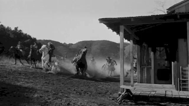 Photo 2 du film : Du sang dans le desert