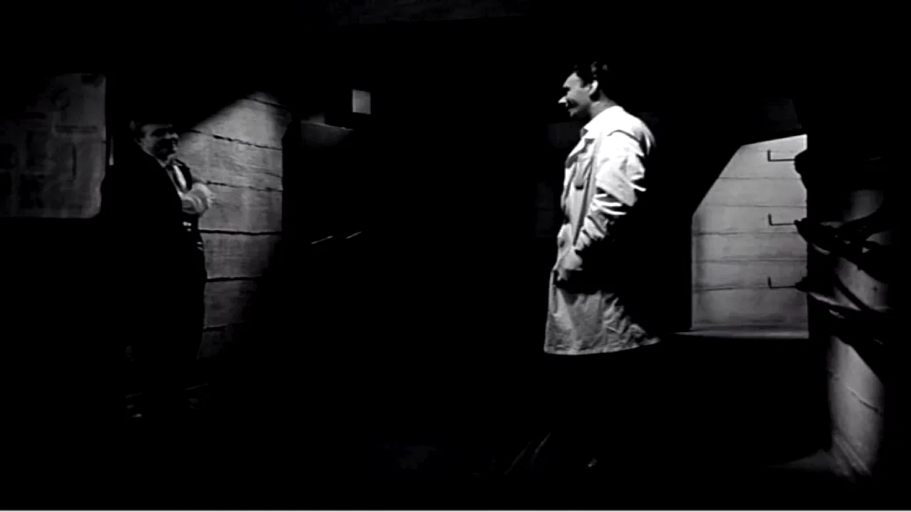 Photo 3 du film : Neuf jours d'une annee