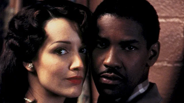 Photo du film : Le diable en robe bleue