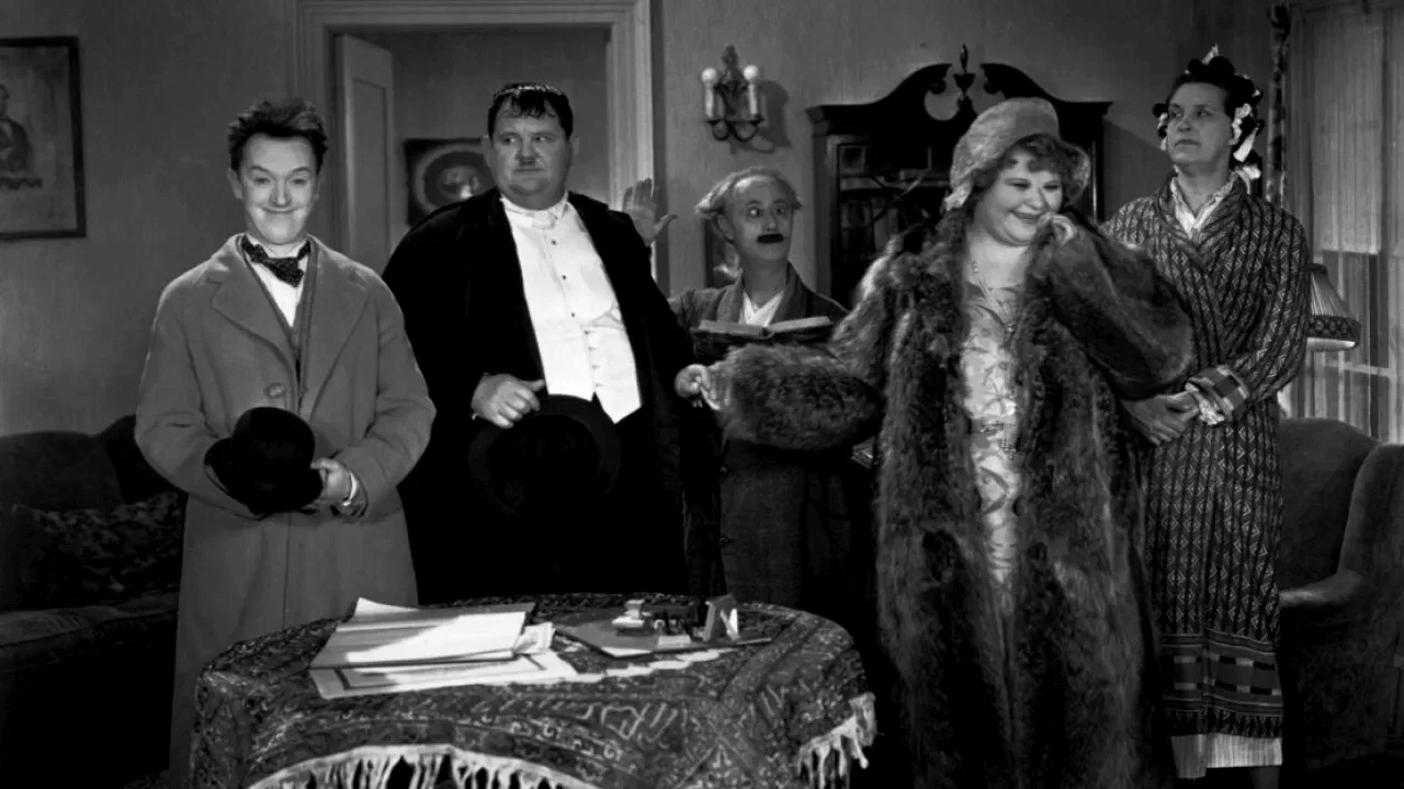 Photo 2 du film : Les trois mariages de laurel et hardy