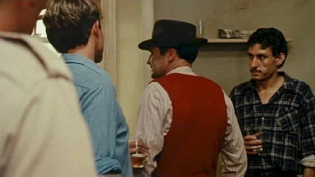 Photo du film : Sunday too far away