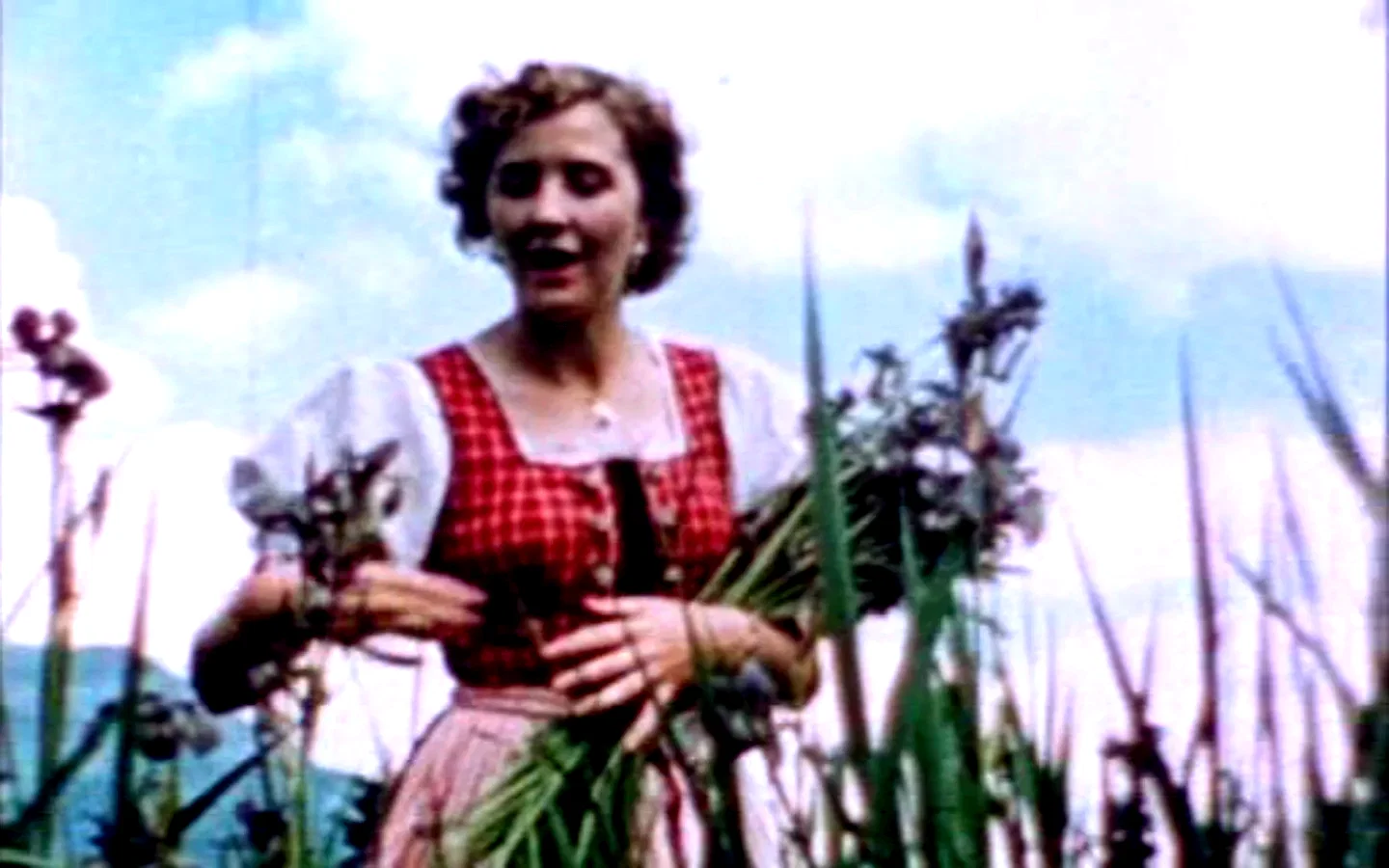 Photo 2 du film : Swastika