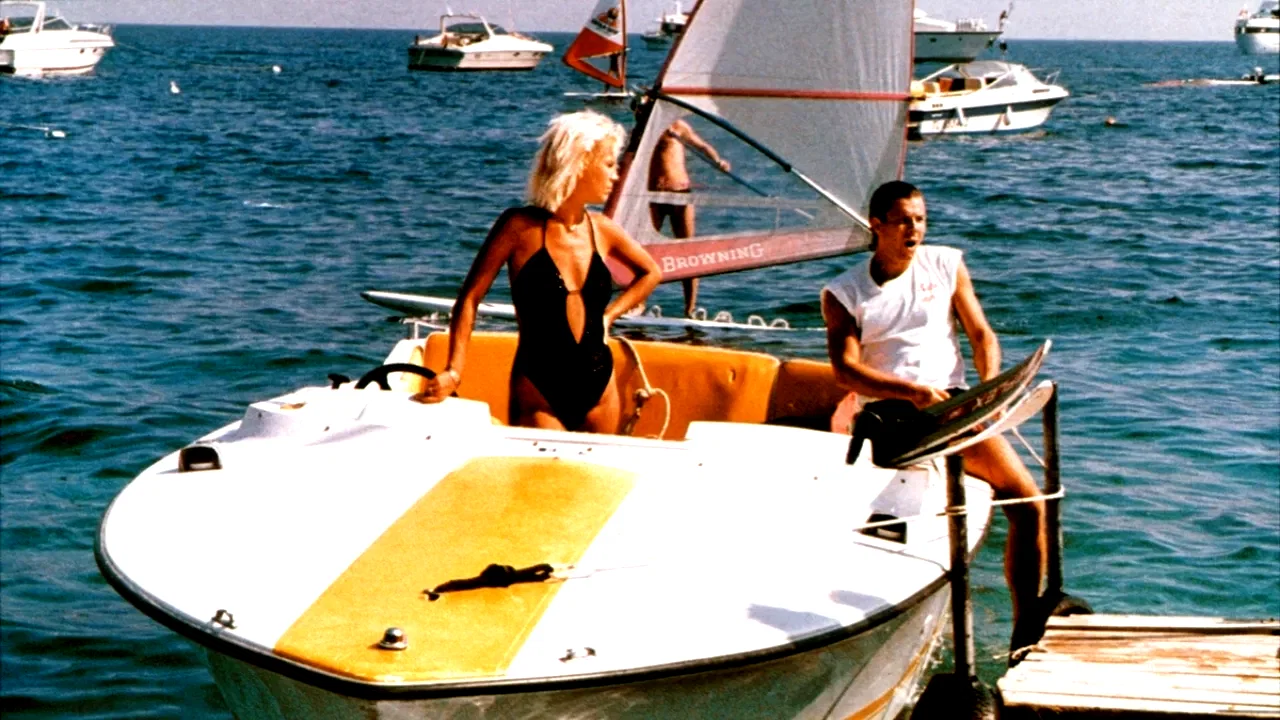 Photo 4 du film : Deux enfoires a saint tropez