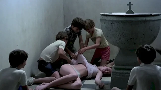 Photo 2 du film : Les revoltes de l'an 2000