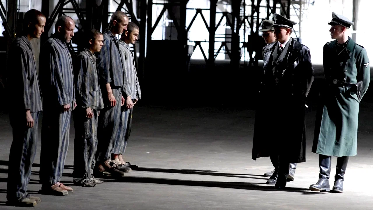 Photo 3 du film : Les faussaires
