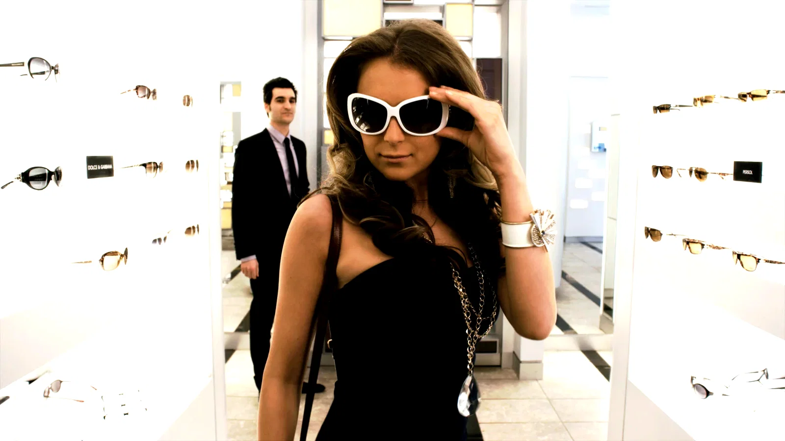 Photo 6 du film : From Prada to Nada