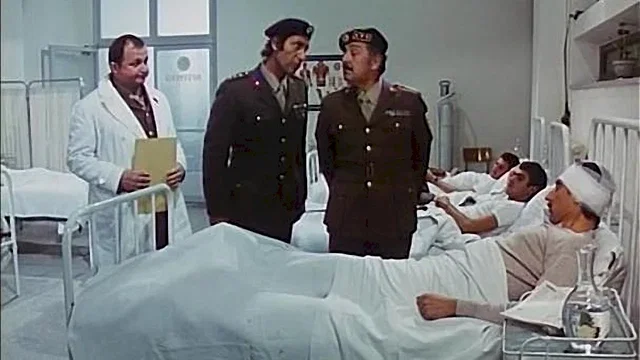 Photo 2 du film : Quatre zizis au garde a vous