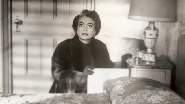 Photo 4 du film : Le masque arrache