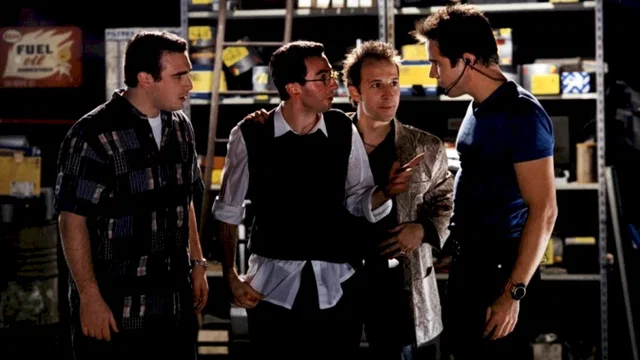 Photo 2 du film : La boite