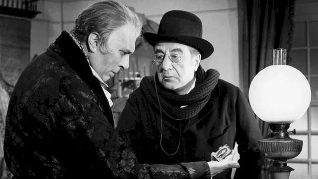 Photo 2 du film : L'homme au chapeau rond