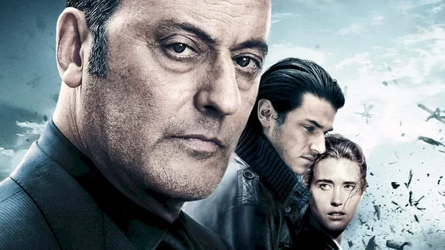 Photo 2 du film : Le premier cercle