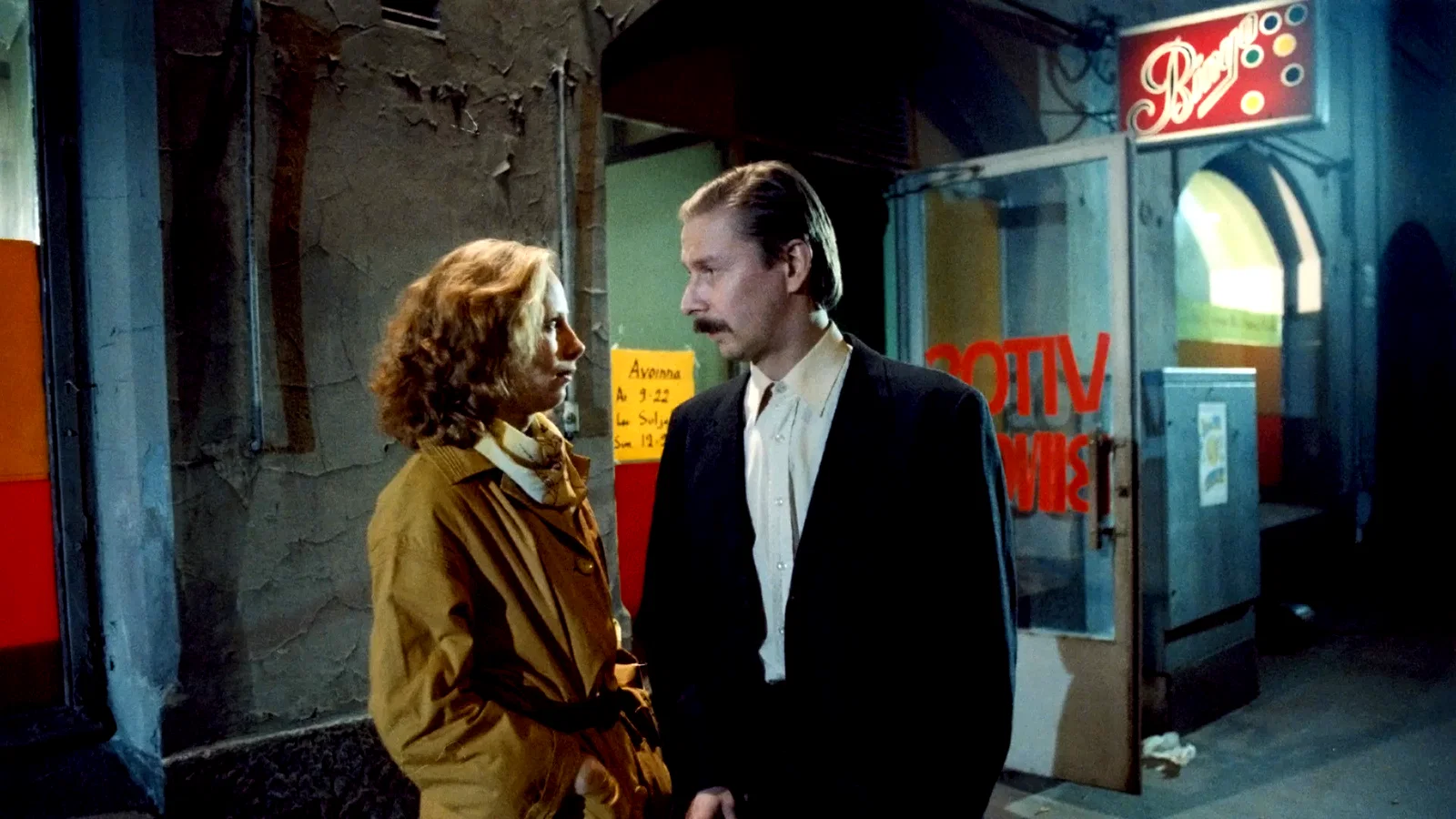 Photo 5 du film : Shadows in paradise