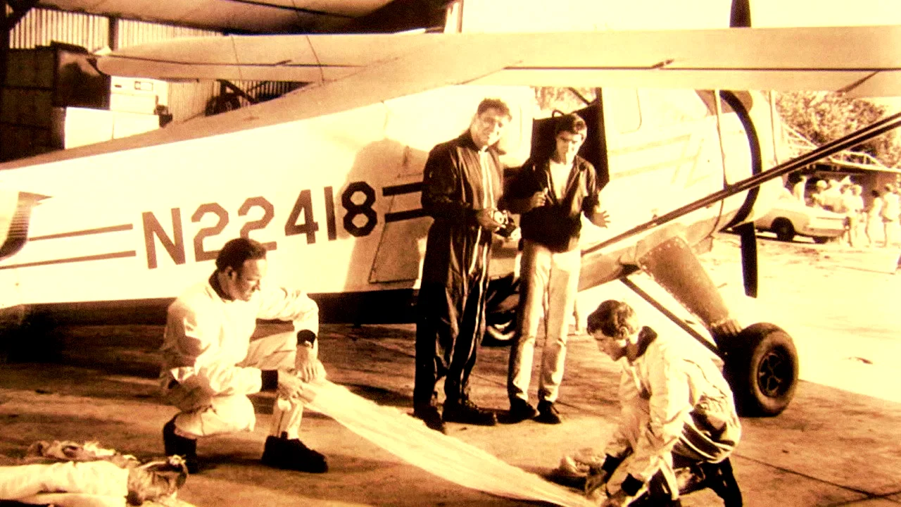 Photo 2 du film : Parachutistes
