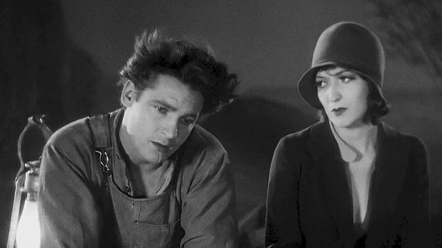 Photo 2 du film : L'intruse