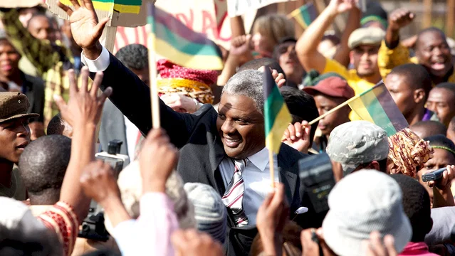 Affiche du film : Mandela : un long chemin vers la liberté