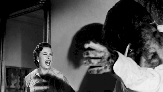 Photo 4 du film : Le monstre des abimes