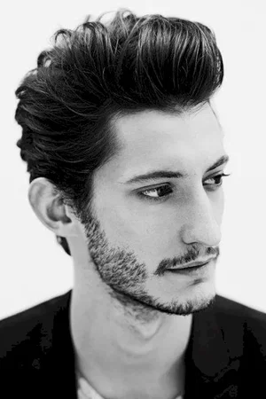 Pierre Niney photo