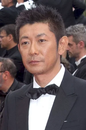 Masatoshi Nagase photo