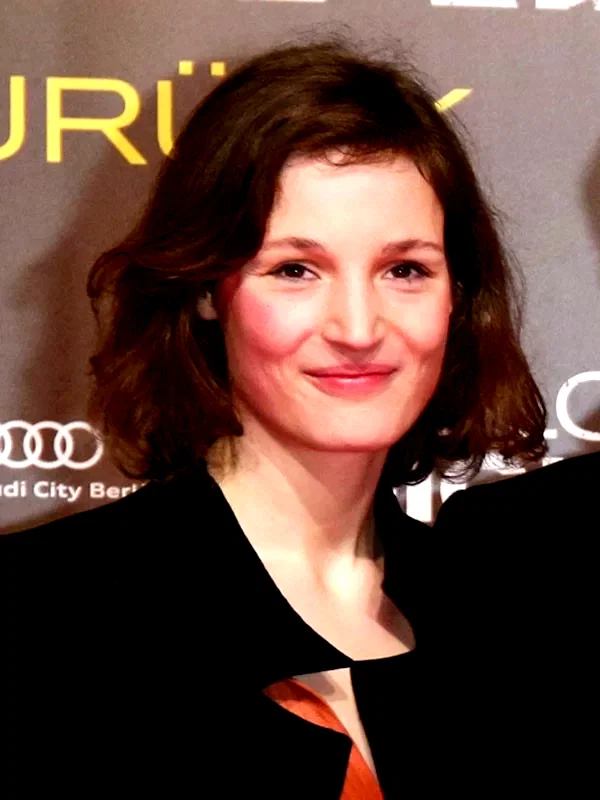 Vicky Krieps