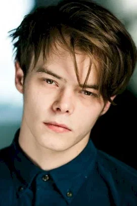 Charlie Heaton photo