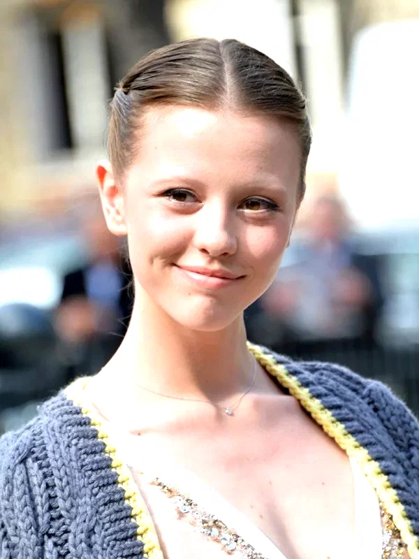 Mia Goth