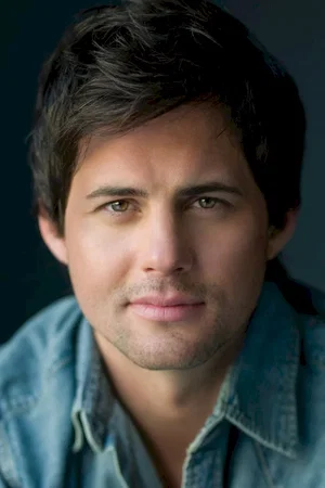 Kristoffer Polaha photo