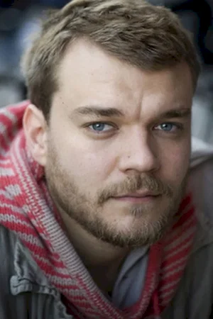 Pilou Asbaek