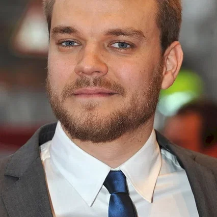 Pilou Asbaek
