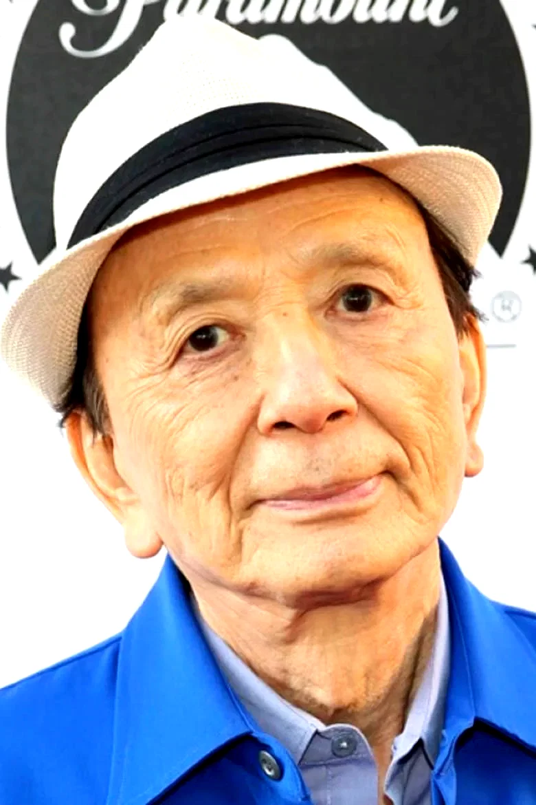  James Hong