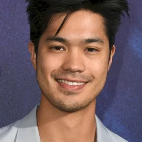 Photo star :  Ross Butler