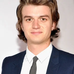 Photo star :  Joe Keery