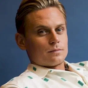 Photo star : Billy Magnussen