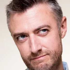 Photo star : Sean Gunn