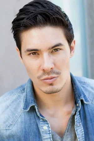  Lewis Tan photo