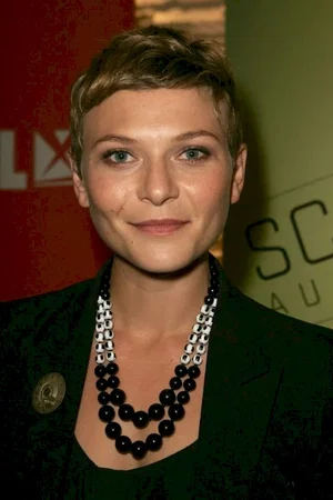 Leeanna Walsman photo